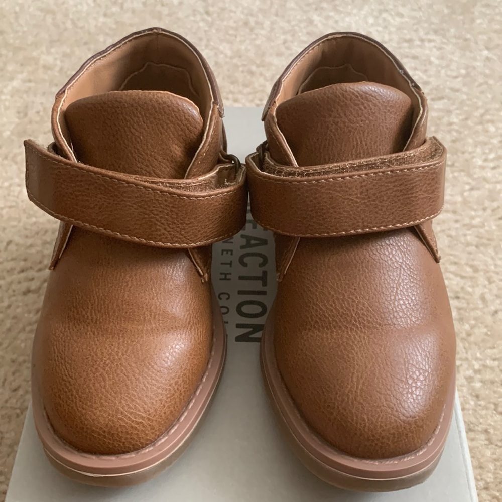 Kenneth Cole Reaction dressy toddler shoe